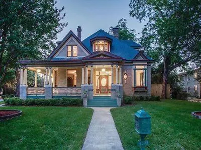 Dallas Victorian House-2