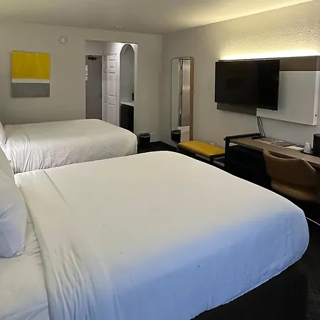 Comfort Inn Dallas Park Central-2